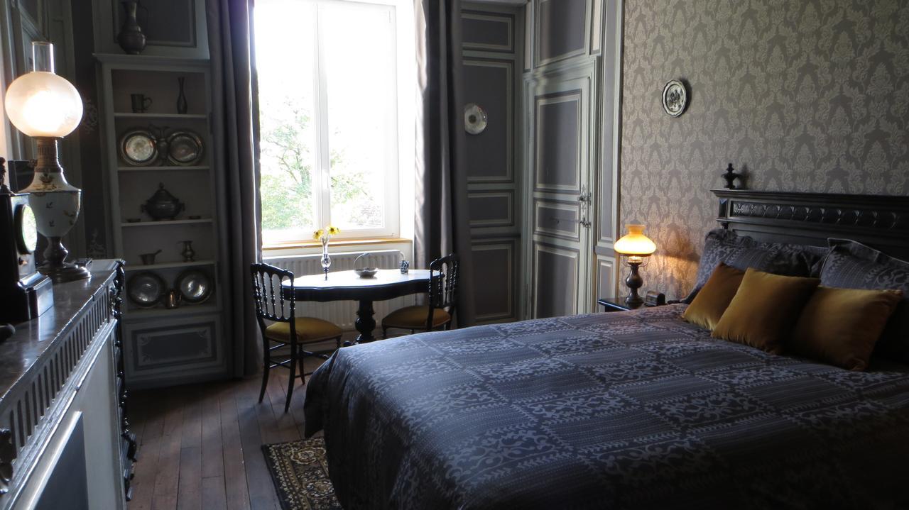 Le Bailli De Montsaugeon Bed and Breakfast Værelse billede