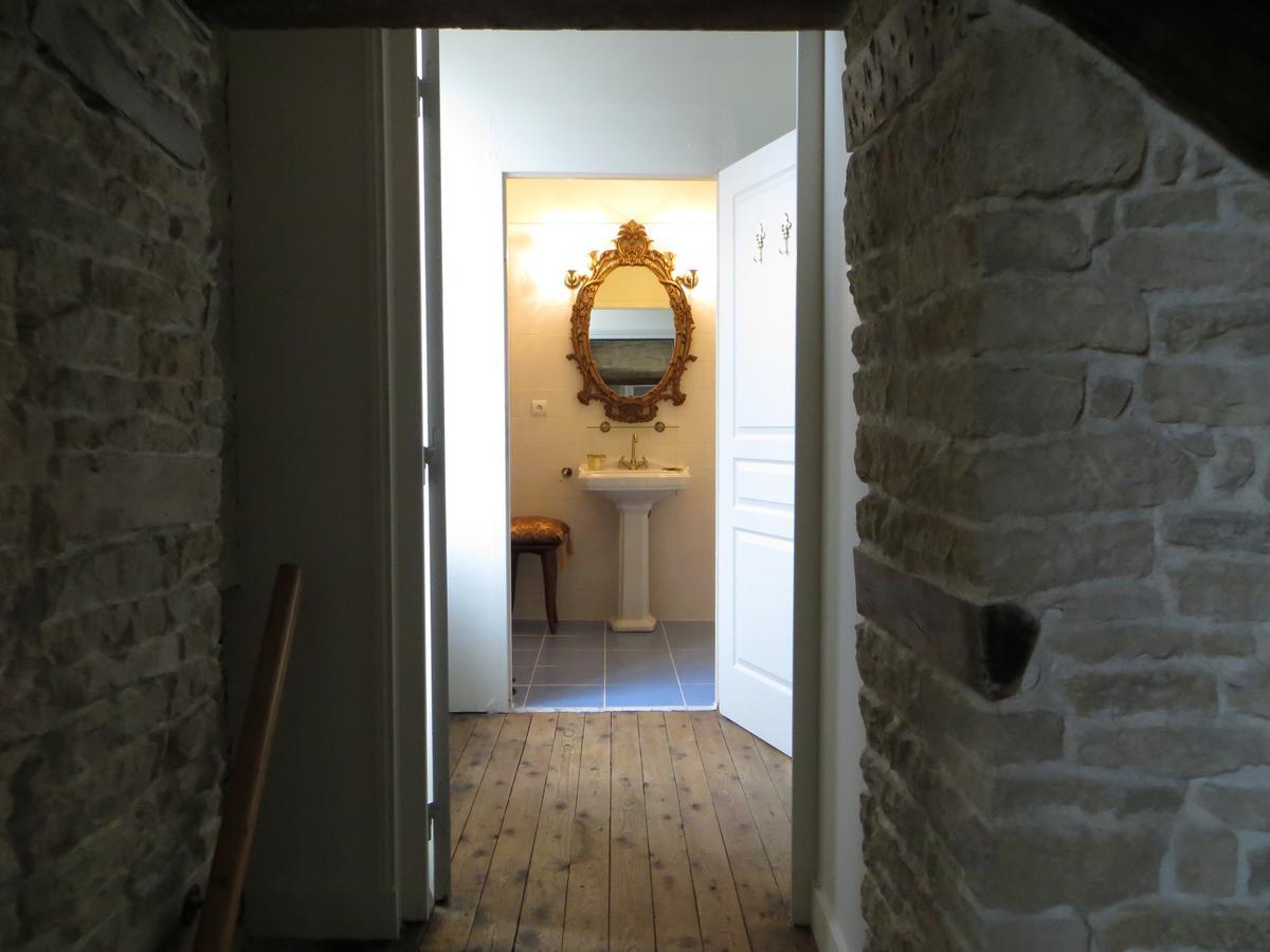 Le Bailli De Montsaugeon Bed and Breakfast Værelse billede