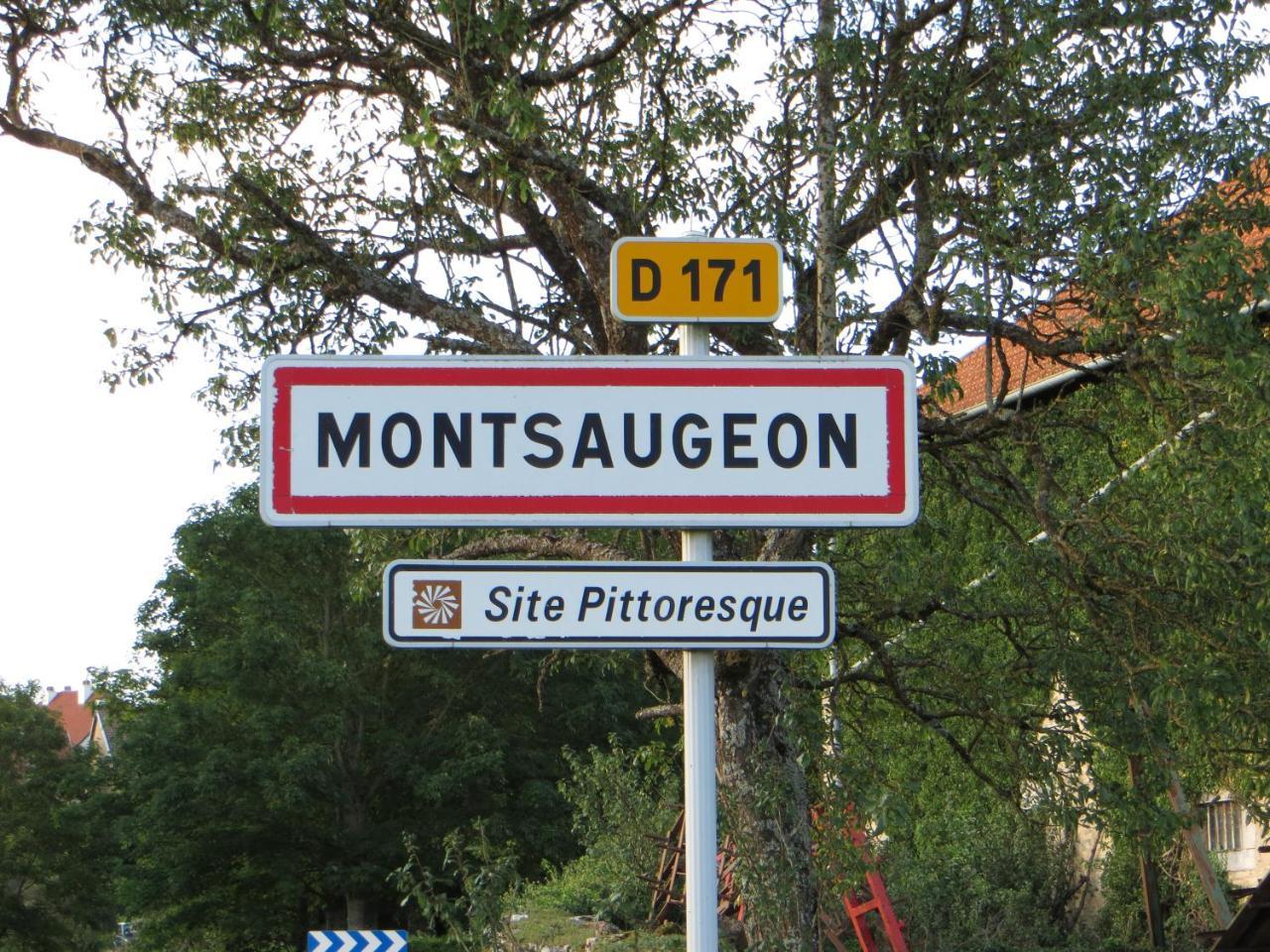 Le Bailli De Montsaugeon Bed and Breakfast Eksteriør billede