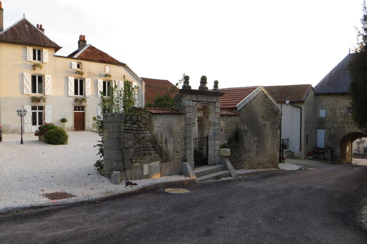 Le Bailli De Montsaugeon Bed and Breakfast Eksteriør billede